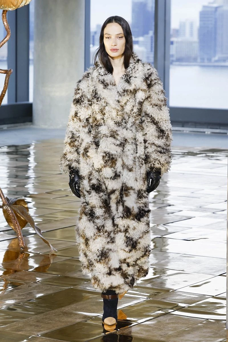 Desfile colección otoño invierno de Ulla Johnson en NYFW