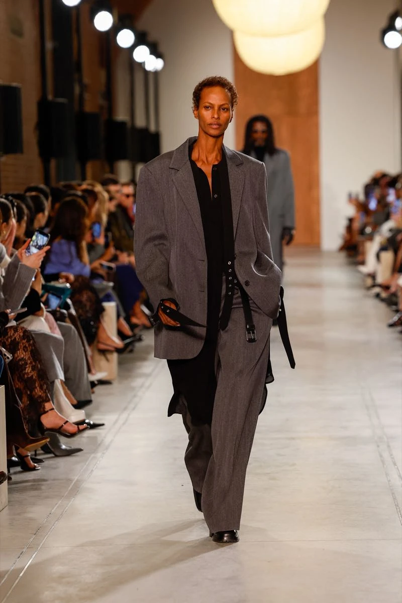 Desfile de la colección otoño invierno 2025 de Michael Kors en NYFW