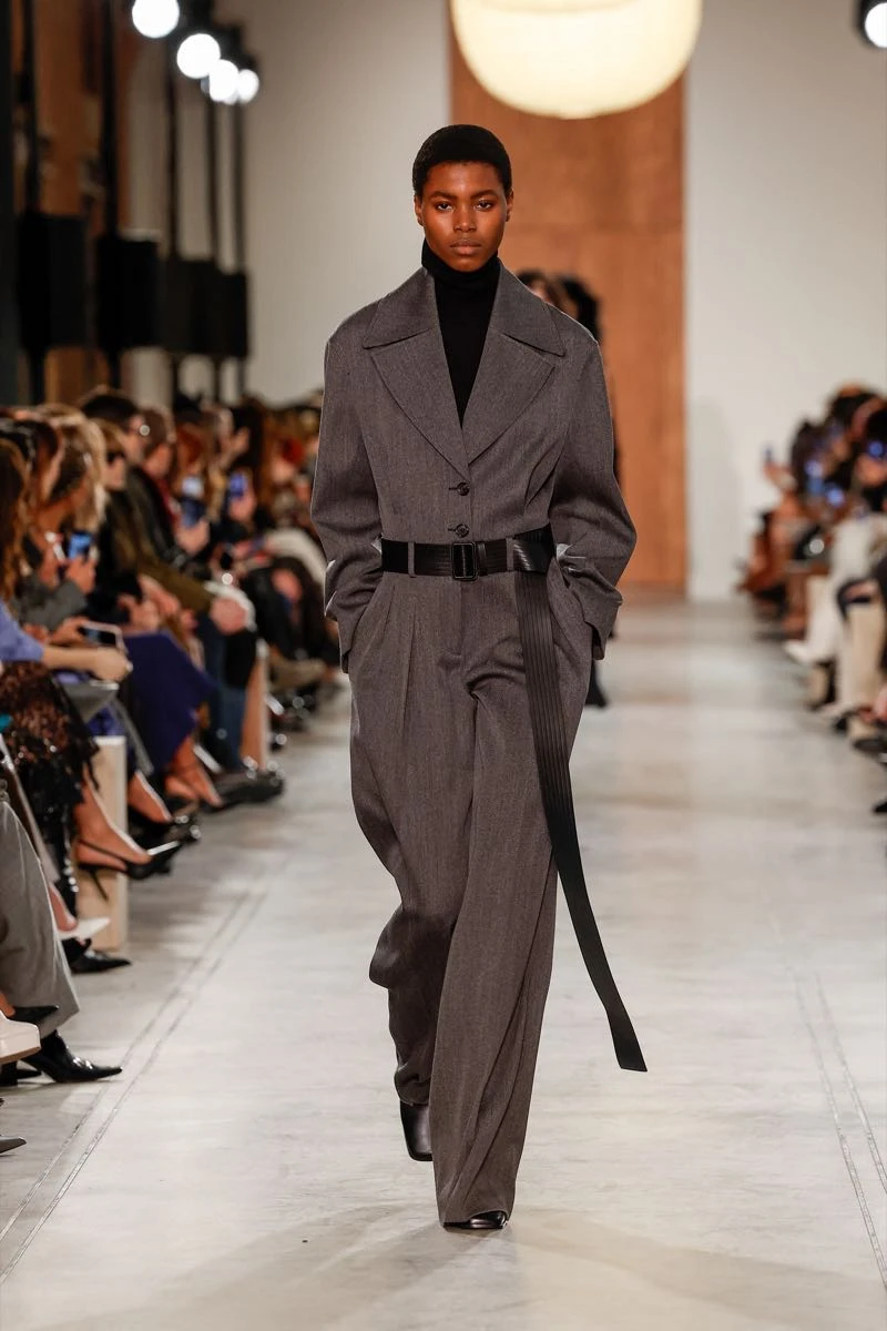 Desfile de la colección otoño invierno 2025 de Michael Kors en NYFW
