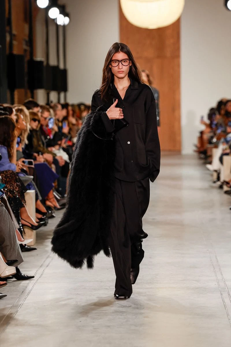 Desfile de la colección otoño invierno 2025 de Michael Kors en NYFW