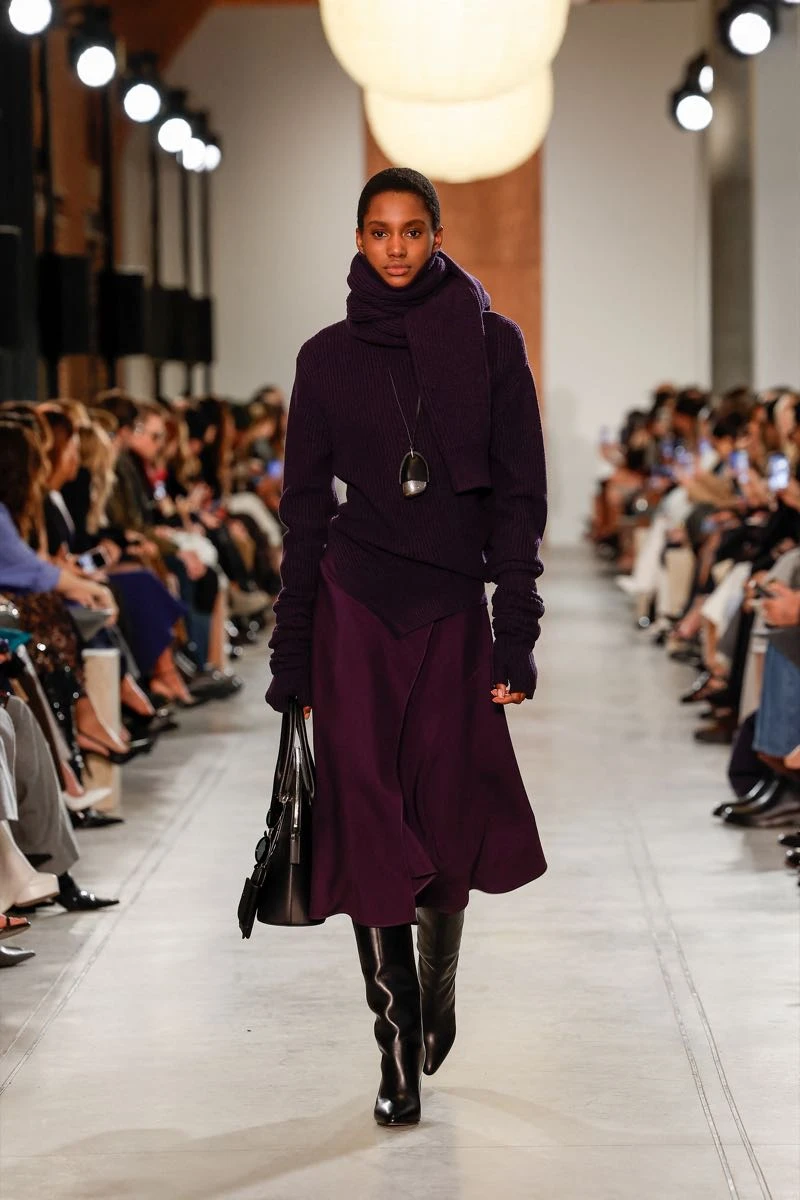 Desfile de la colección otoño invierno 2025 de Michael Kors en NYFW