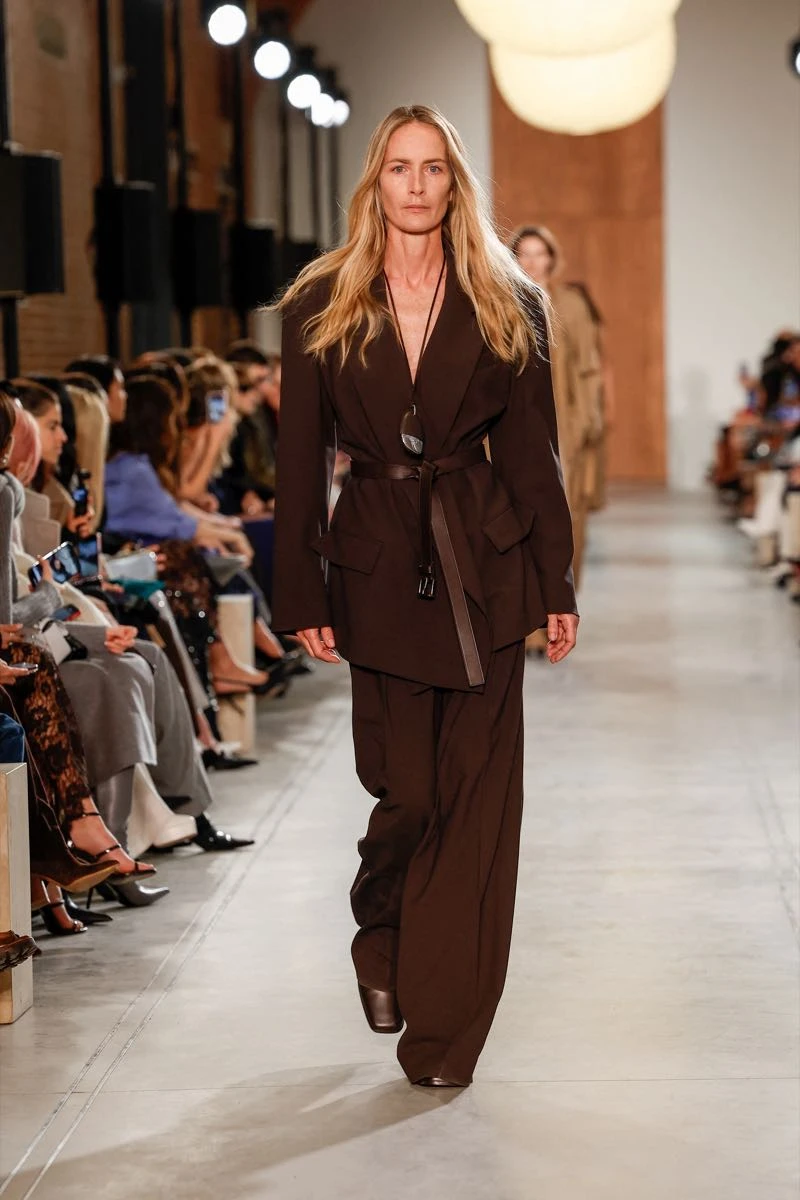Desfile de la colección otoño invierno 2025 de Michael Kors en NYFW