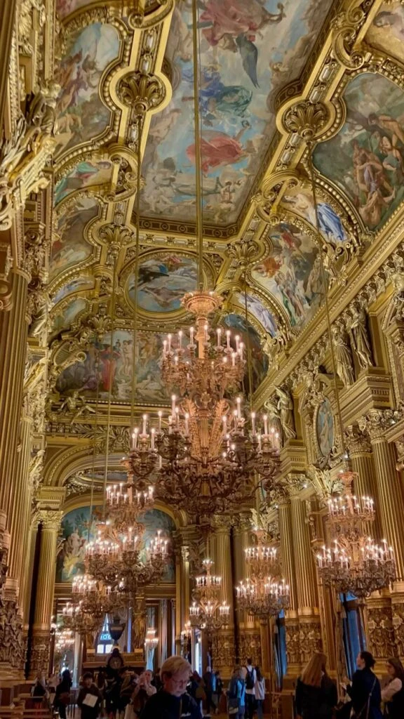 El louvre será escenario de la moda