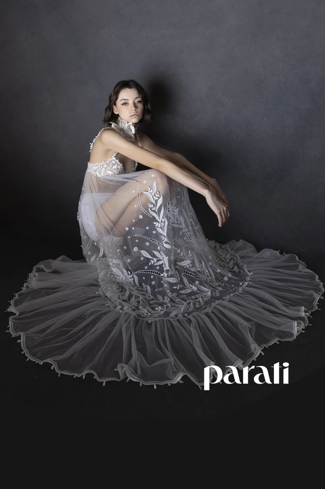 Solero corte imperio de tul bordado @jasaiach y sandalias con pulsera @lachicadelosstilettos