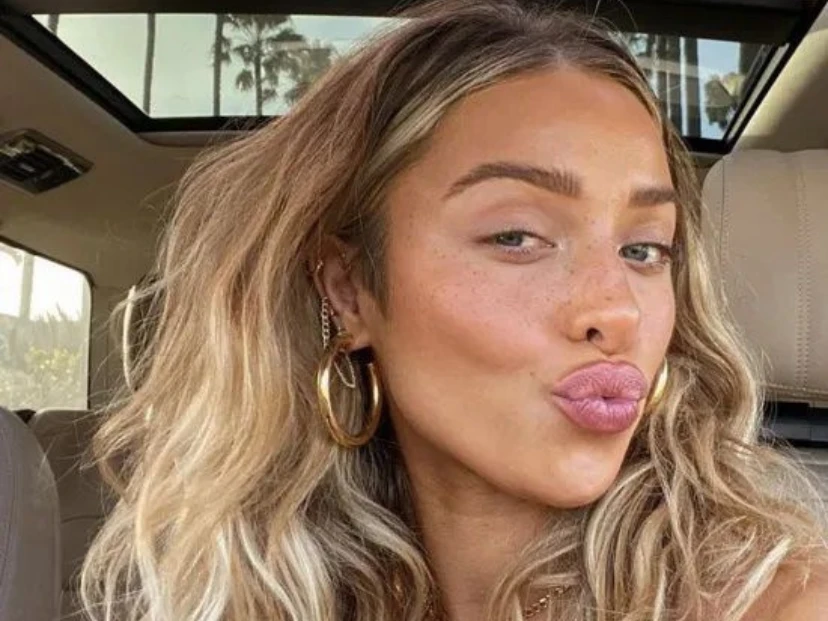 Ondas surferas el peinado effortless que conquista los festivales