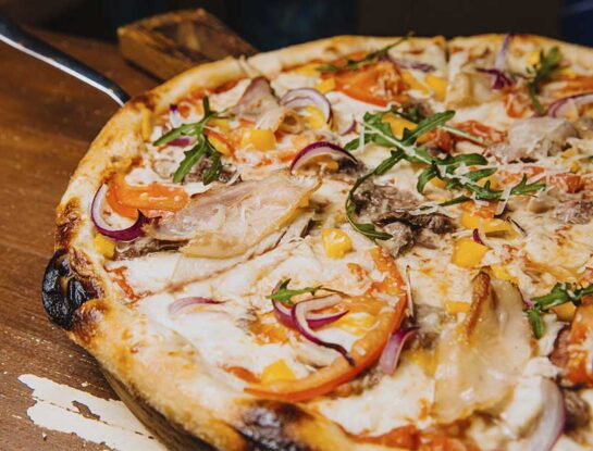 Día mundial de la pizza: harina tradicional VS harina integral, ¿cuál elegir?