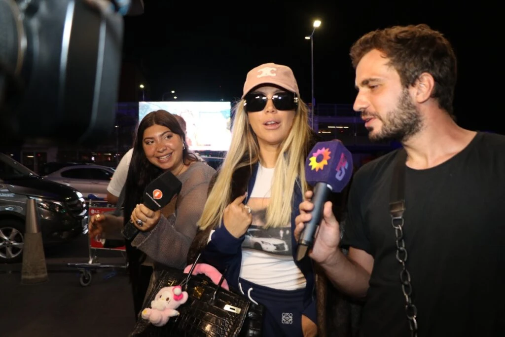 Las fotos de Wanda Nara en Ezeiza, rumbo a Turquía