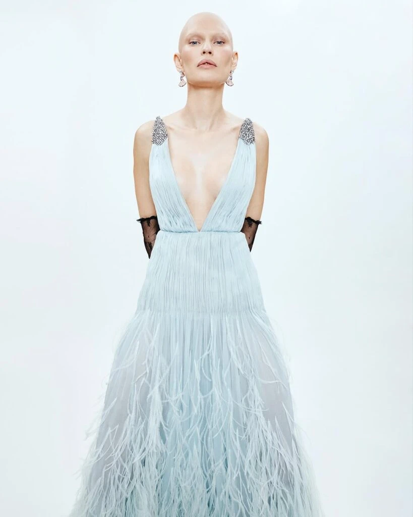 Quién es Bianca Balti, la modelo italiana que concientizó sobre el cáncer en el festival de San Remo 2025