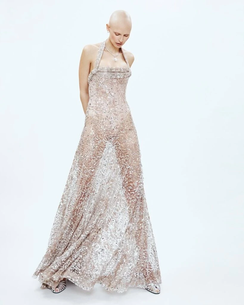 Quién es Bianca Balti, la modelo italiana que concientizó sobre el cáncer en el festival de San Remo 2025