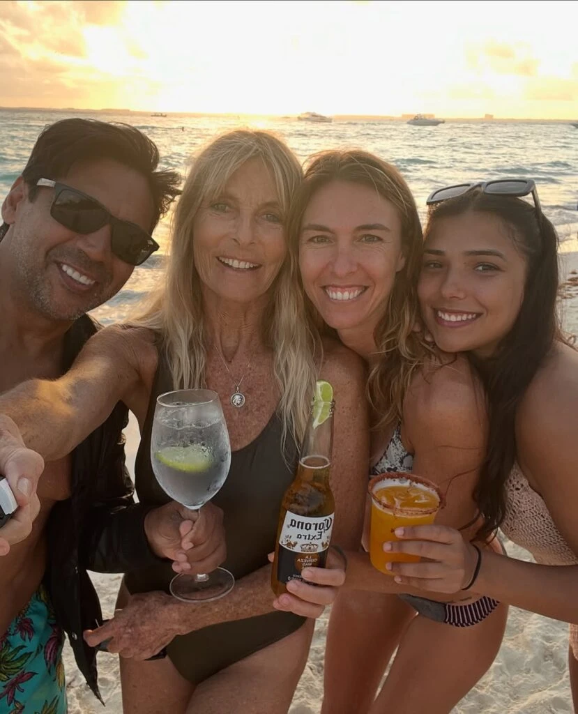 Virginia Elizalde realizó un posteo por sus 70 años