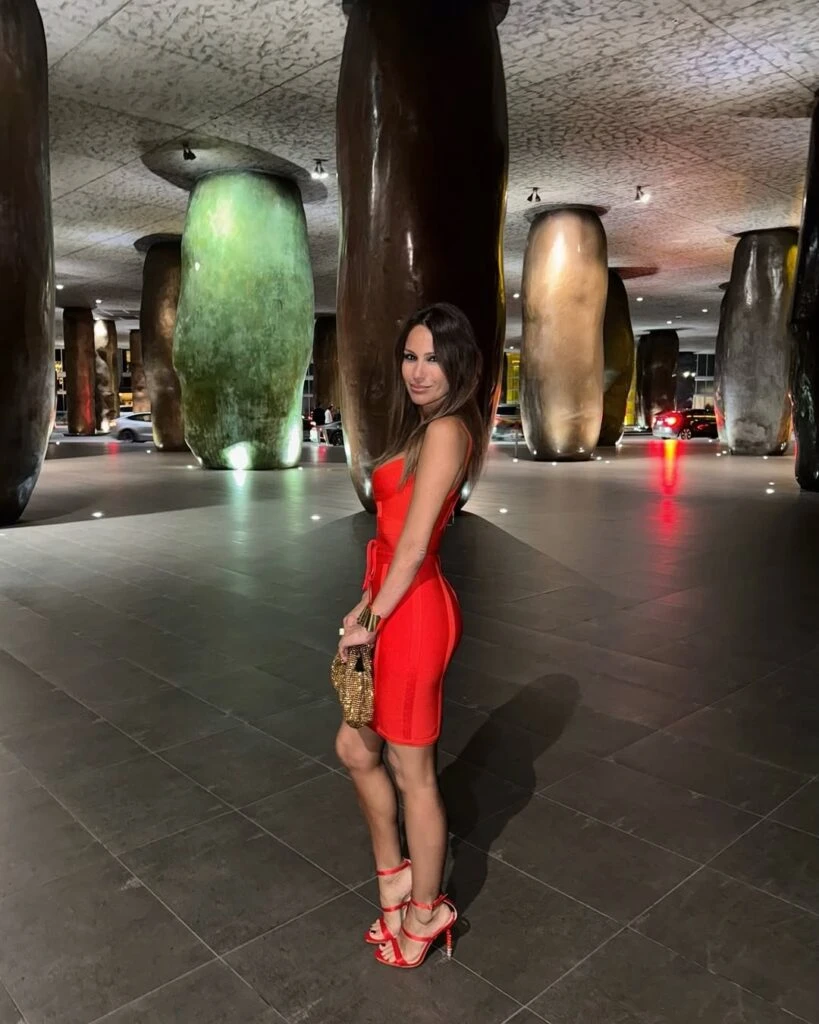 Pampita volvió a cautivar con su look. Fotos: IG.