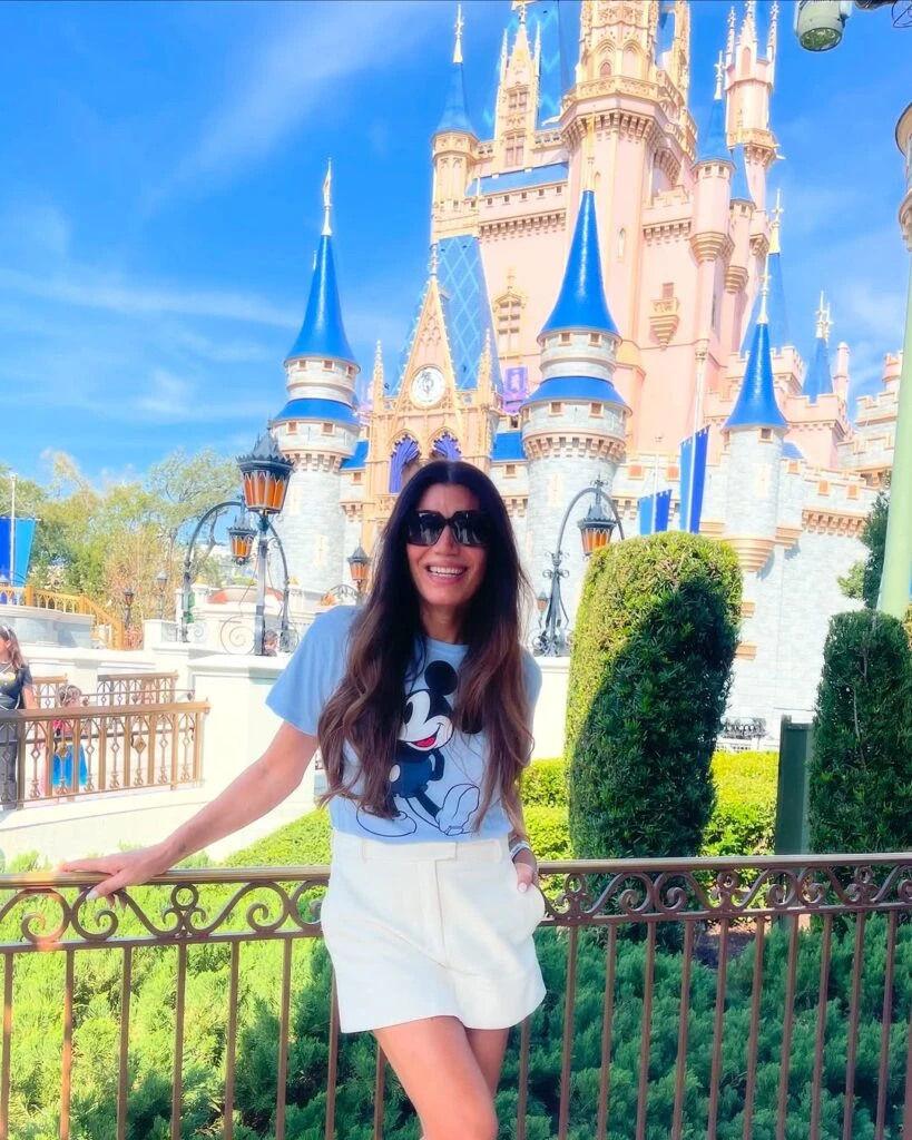 Flor de la V visitó Disney con su familia antes de volver a la teve
