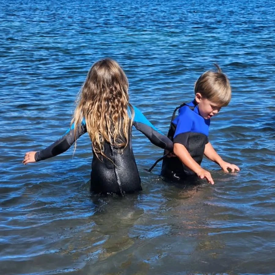 Benjamín Vicuña viajó con sus hijos más chicos, Magnolia y Amancio