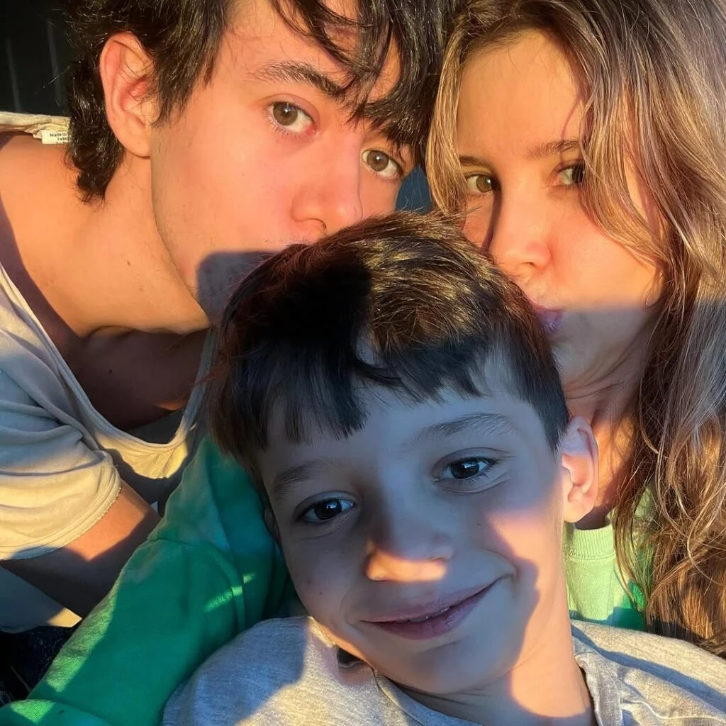 Guillermina Valdes y el saludo para su hijo Dante Ortega