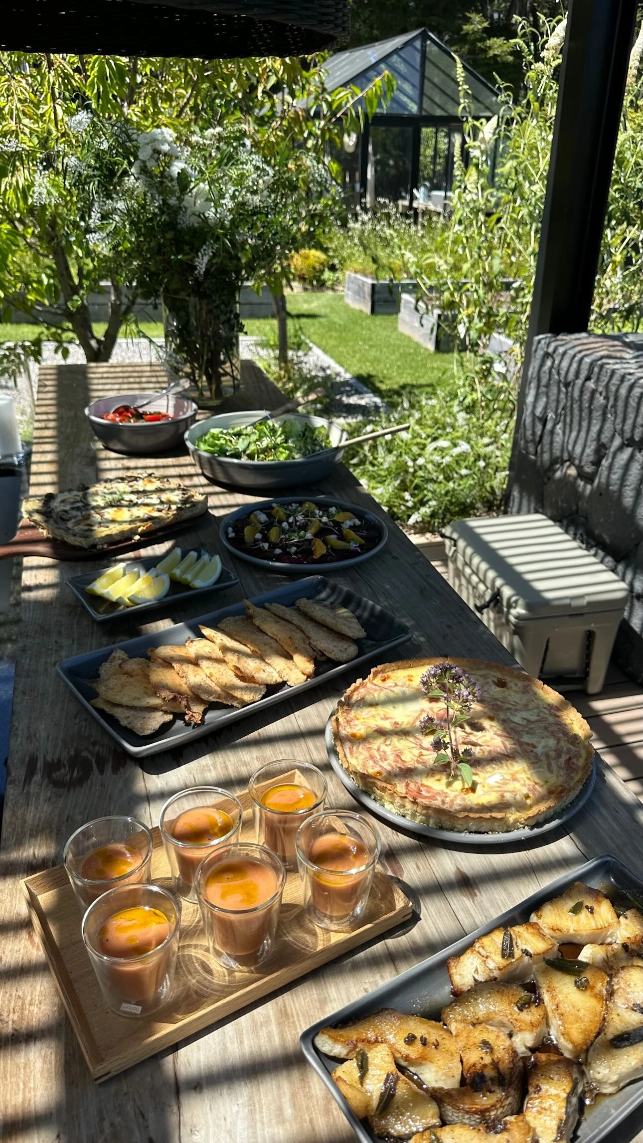 Juliana Awada preparó un almuerzo casero para compartir en familia. Fotos: IG.