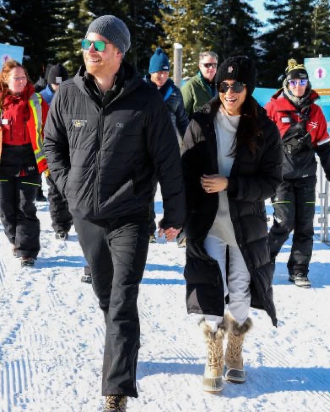 Meghan Markle llevó unas botas altas de Joan of Arctic de Sorel. Fotos: IG. (Archewell)