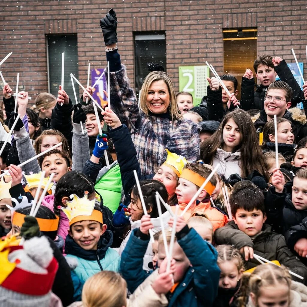 Máxima sorprendió con un look total escocés