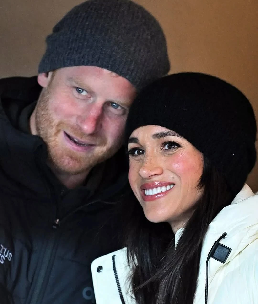 Meghan Markle lució el abrigo tendencia del invierno 2025