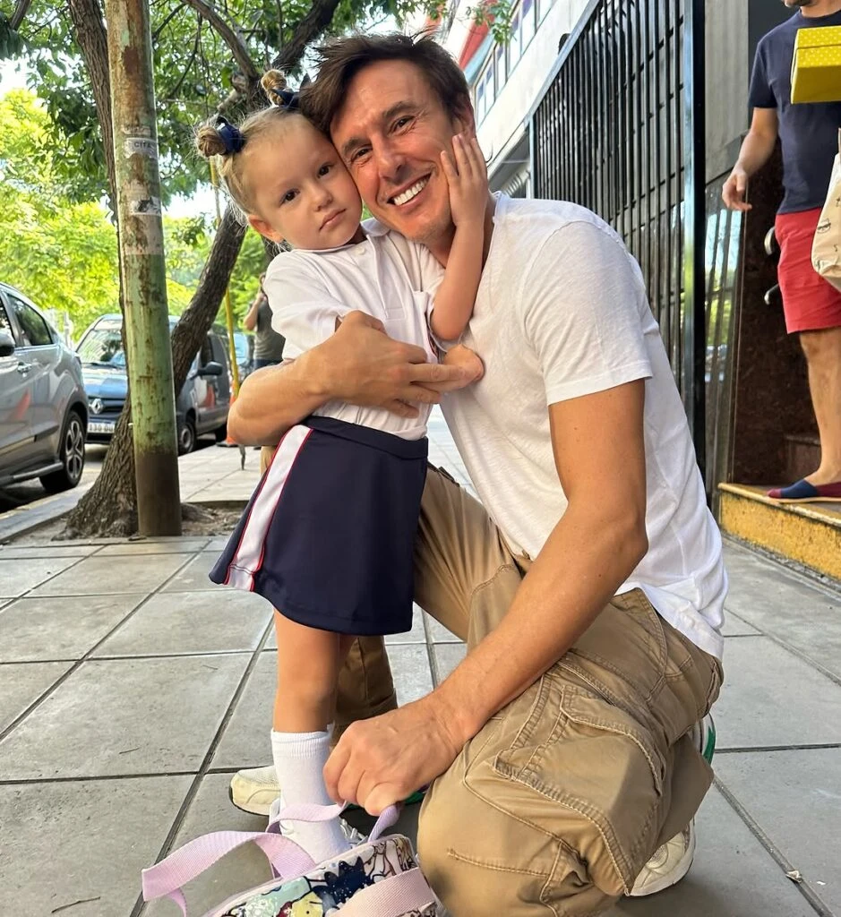 Las fotos de Ana García Moritán en su primer día de clase. Foto: IG.