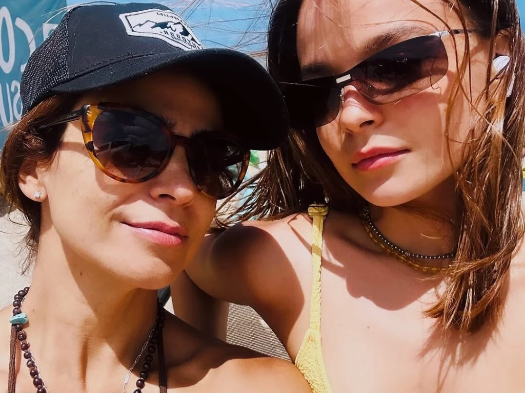 Muna Pauls y su emotivo posteo dedicado a su mamá, Agustina Cherri, por su cumpleaños número 42