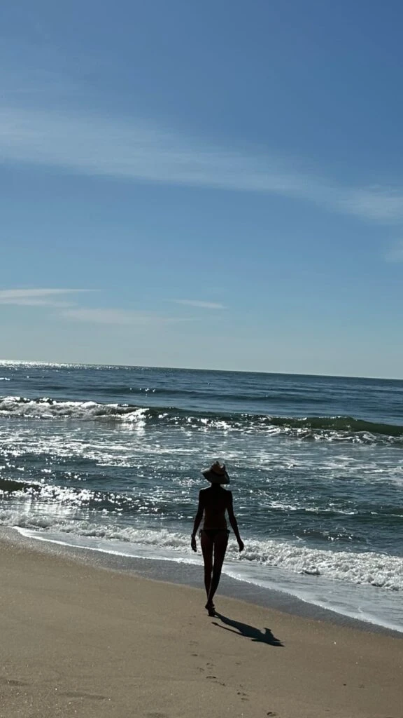 Juliana Awada se mostró disfrutando de las playas uruguayas. Fotos: IG.