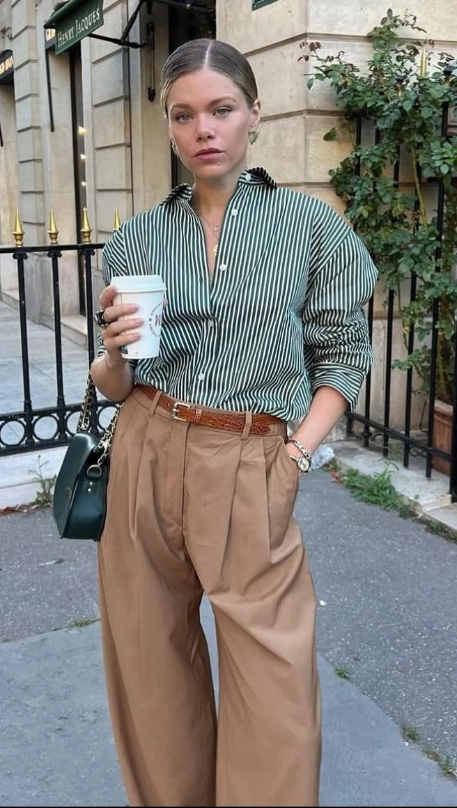 La raya al costado es el peinado tendencia que ama el street style