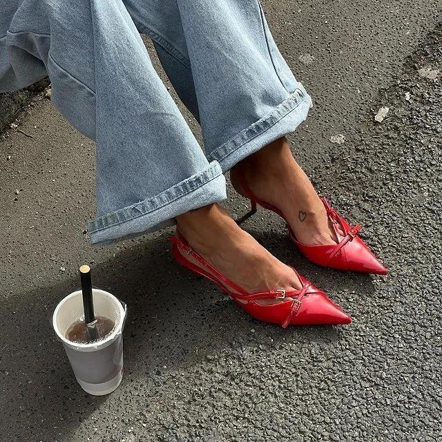 Los slingbacks, los zapatos que ya adoptó el street style