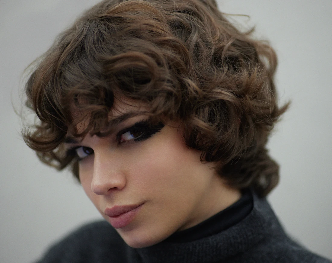 Ojos punk, la propuesta de Chanel en la Semana de la Moda de París