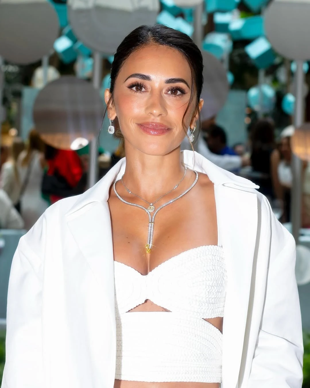 Antonela Roccuzzo deslumbró en Miami con un look sastrero chic