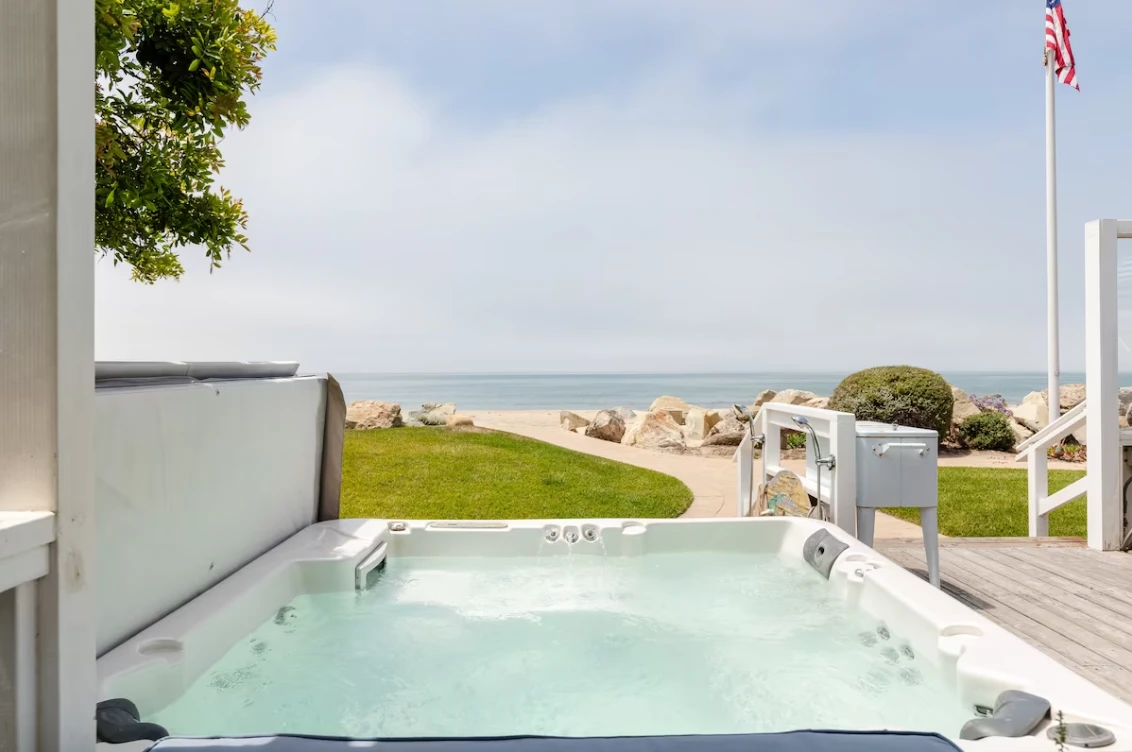 Así es la casa de estilo mediterráneo de Mila Kunis y Ashton Kutcher