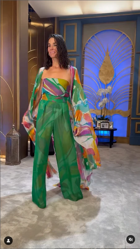 El look multicolor y glamoroso de Juana Viale