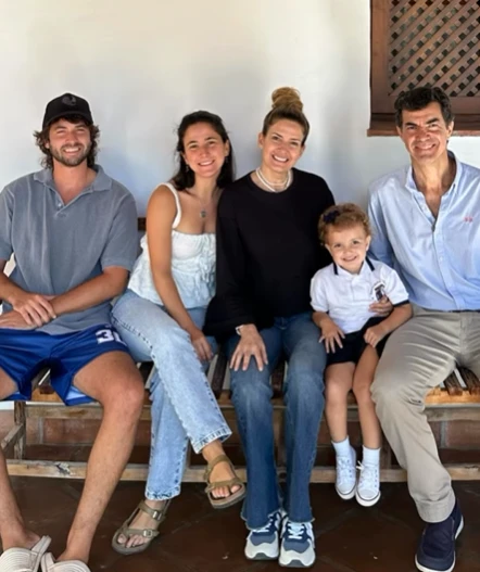 Las fotos del primer día de clases de Belita y Julia Urtubey. Foto: IG.