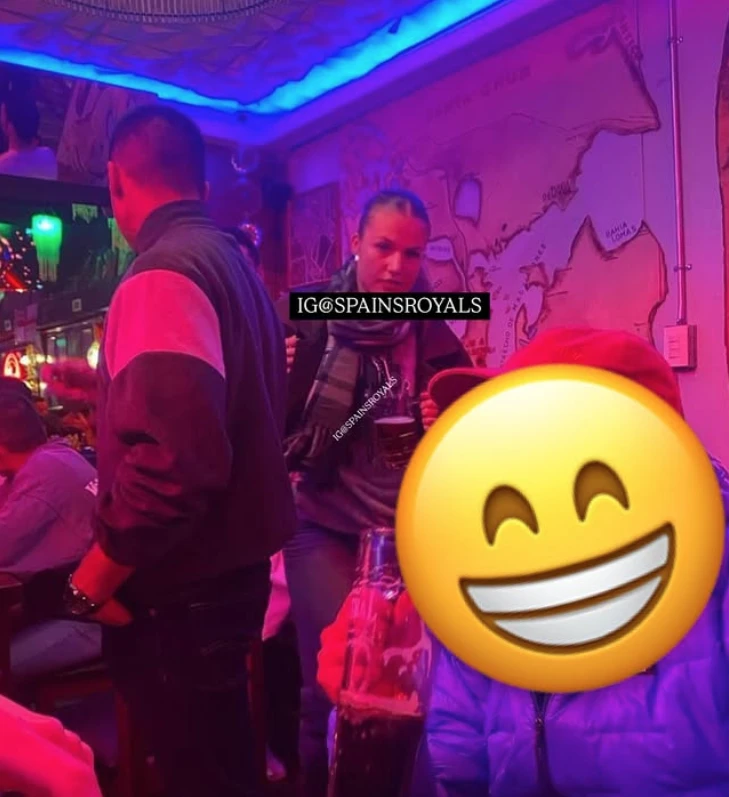 La princesa Leonor fue vista en un pub de Chile tomando cerveza