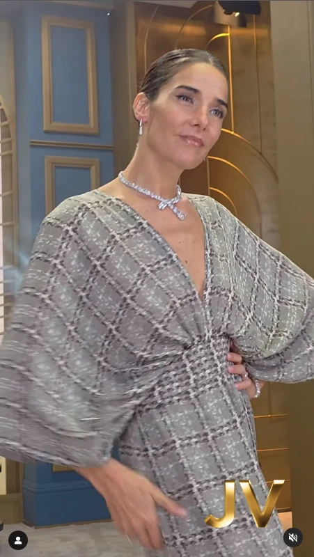 El look a puro glamour de Juana Viale
