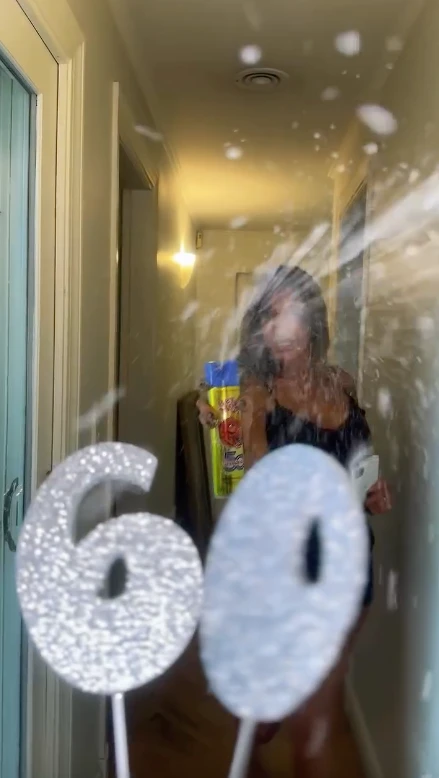 Catherine Fulop cumplió 60 años y lo celebró con un divertido video