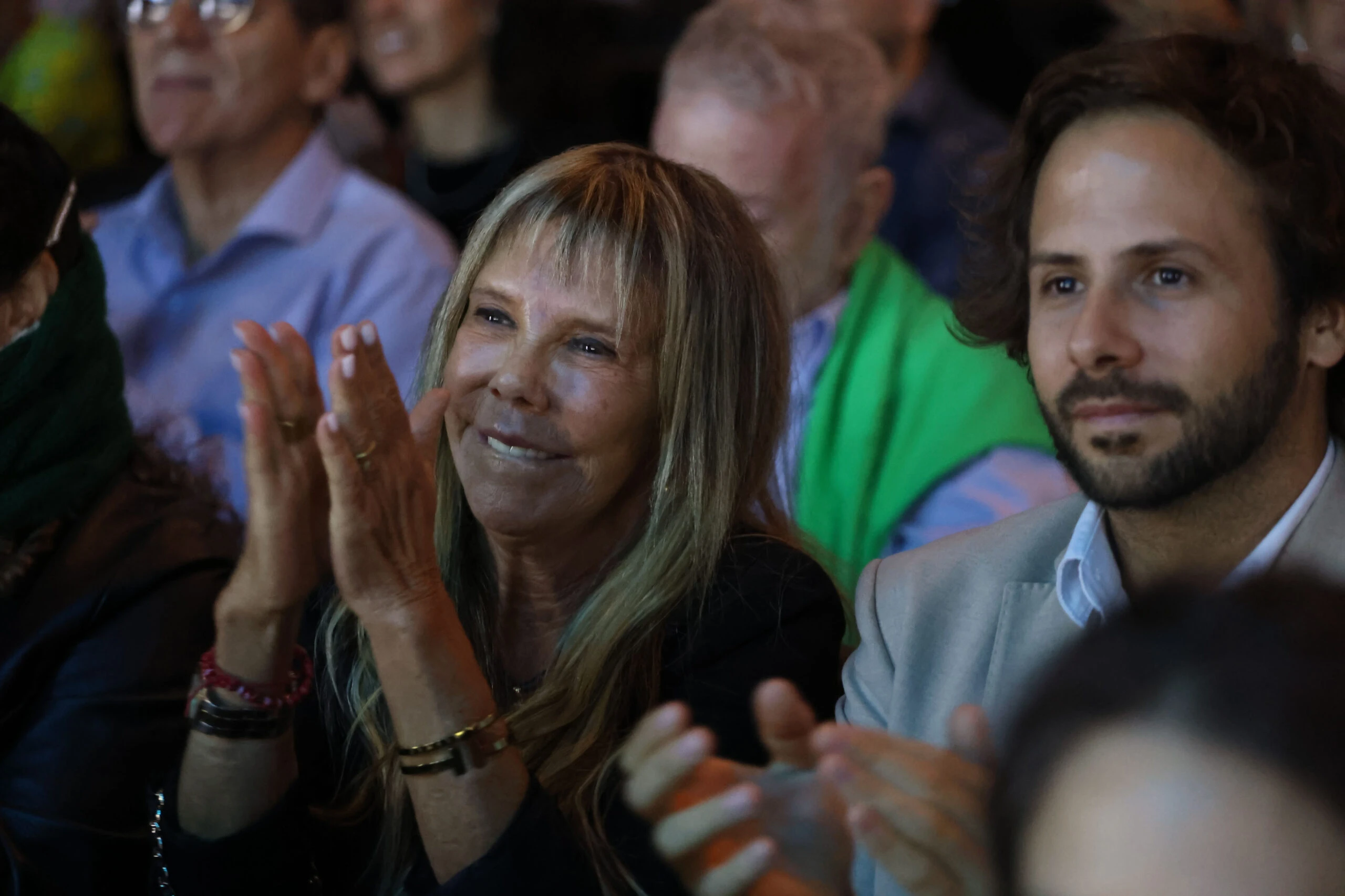 Cecilia Silveyra  hermana de solita )