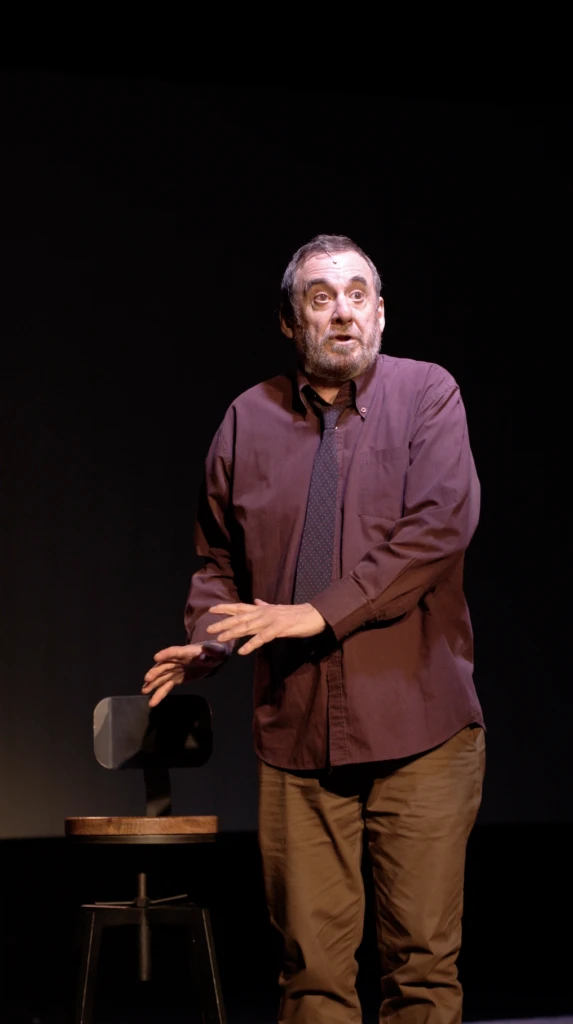 Juliana Awada fue a ver la obra que protagoniza su hermano, Alejandro Awada junto a Clara Alonso