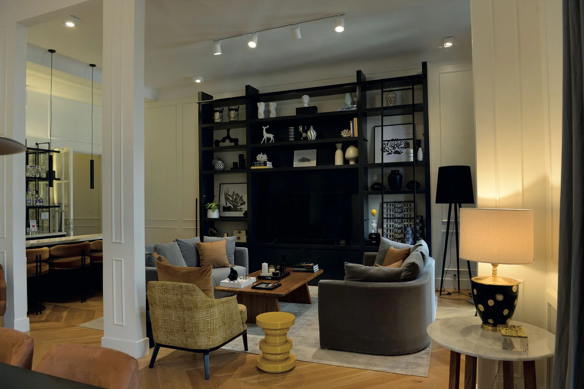 El living, clásico y contemporáneo. 