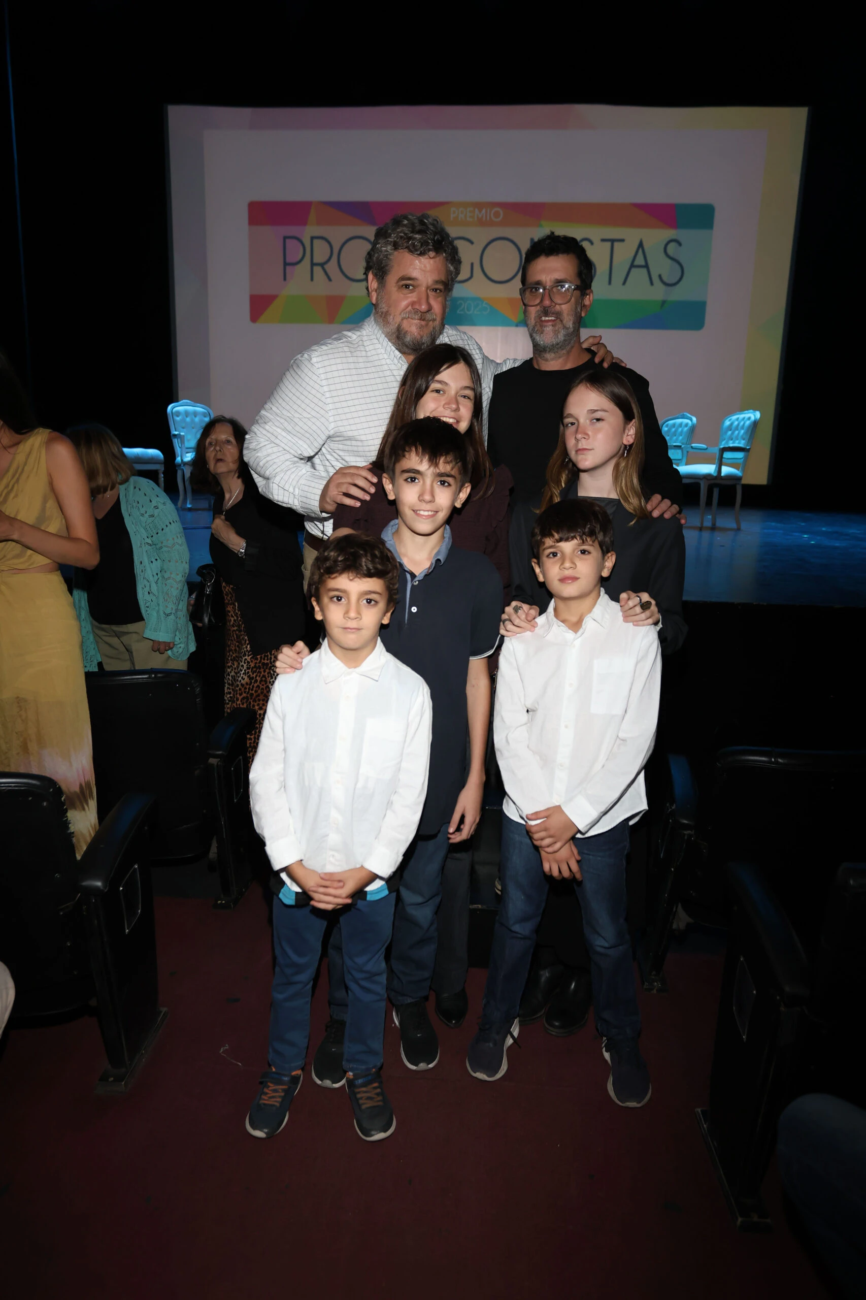 Facundo y Baltazar Jaramillo  ( hijos solita) con sus hijos 