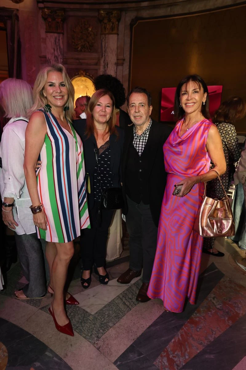 Flor Florio, Marisa Koiffman, Héctor Vidal Rivas y Fabiana Araujo.