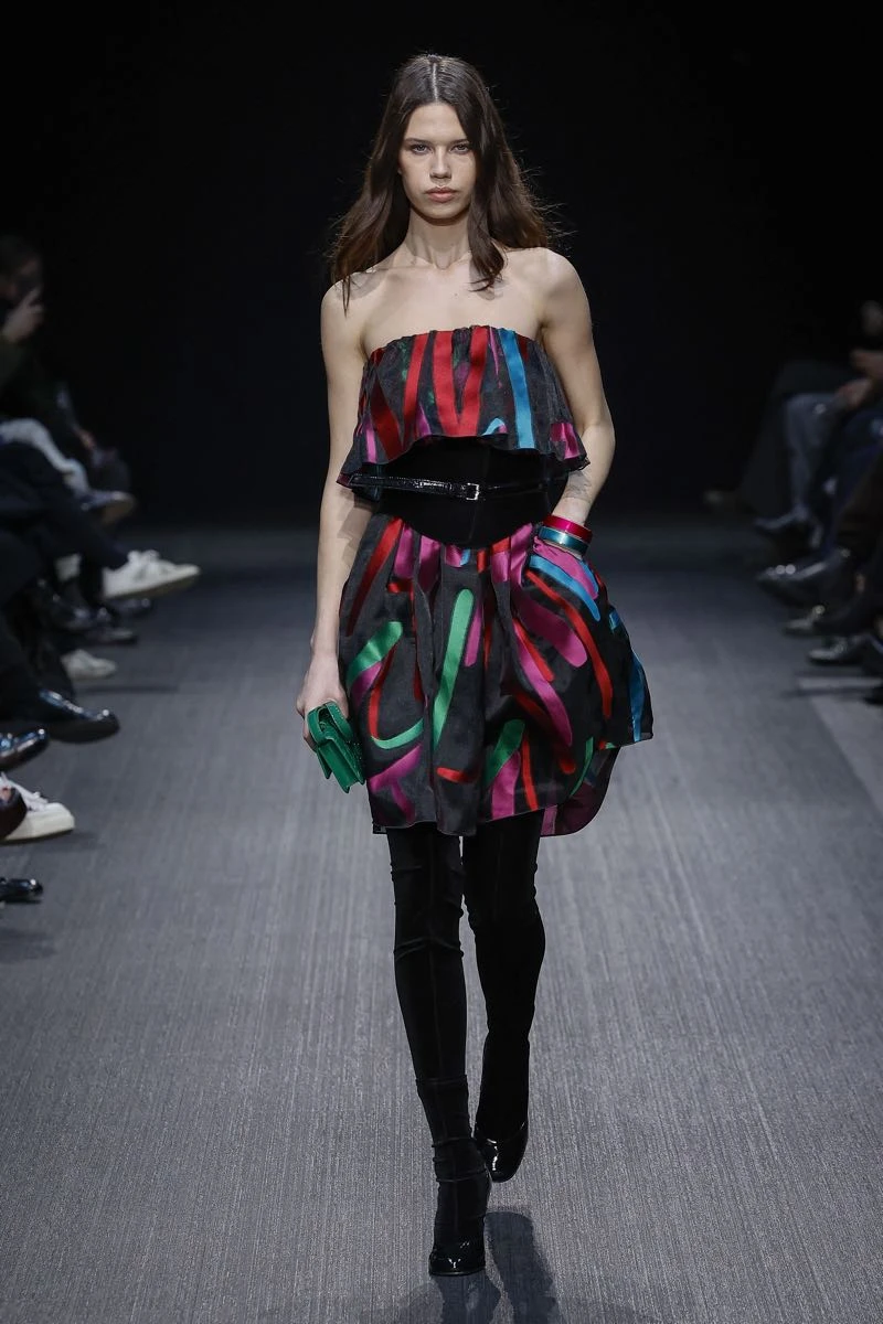 Emporio Armani , otoño invierno 2025 en Milan Fashion Week.