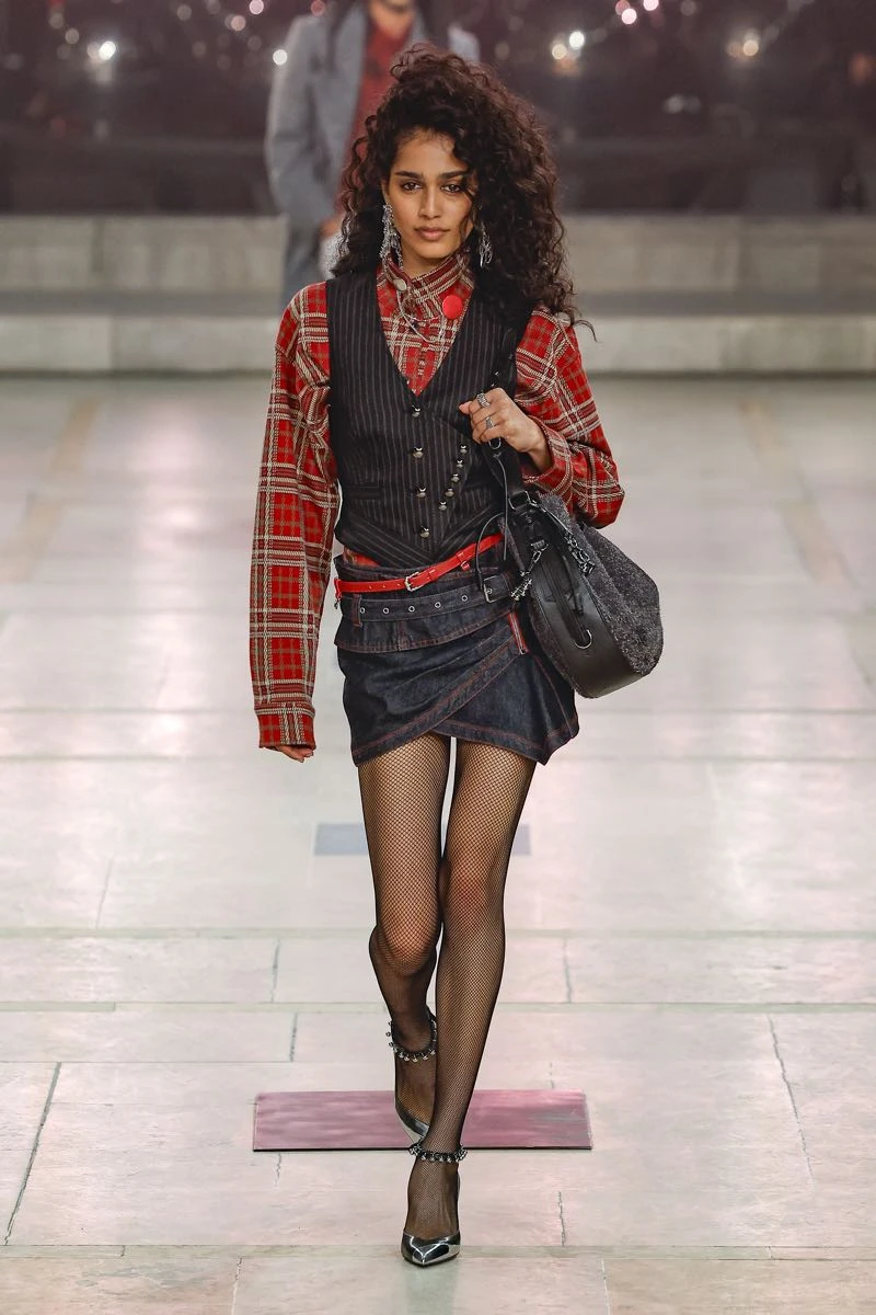 Isabel Marant, colección otoño/ invierno 2025 en París Fashion Week