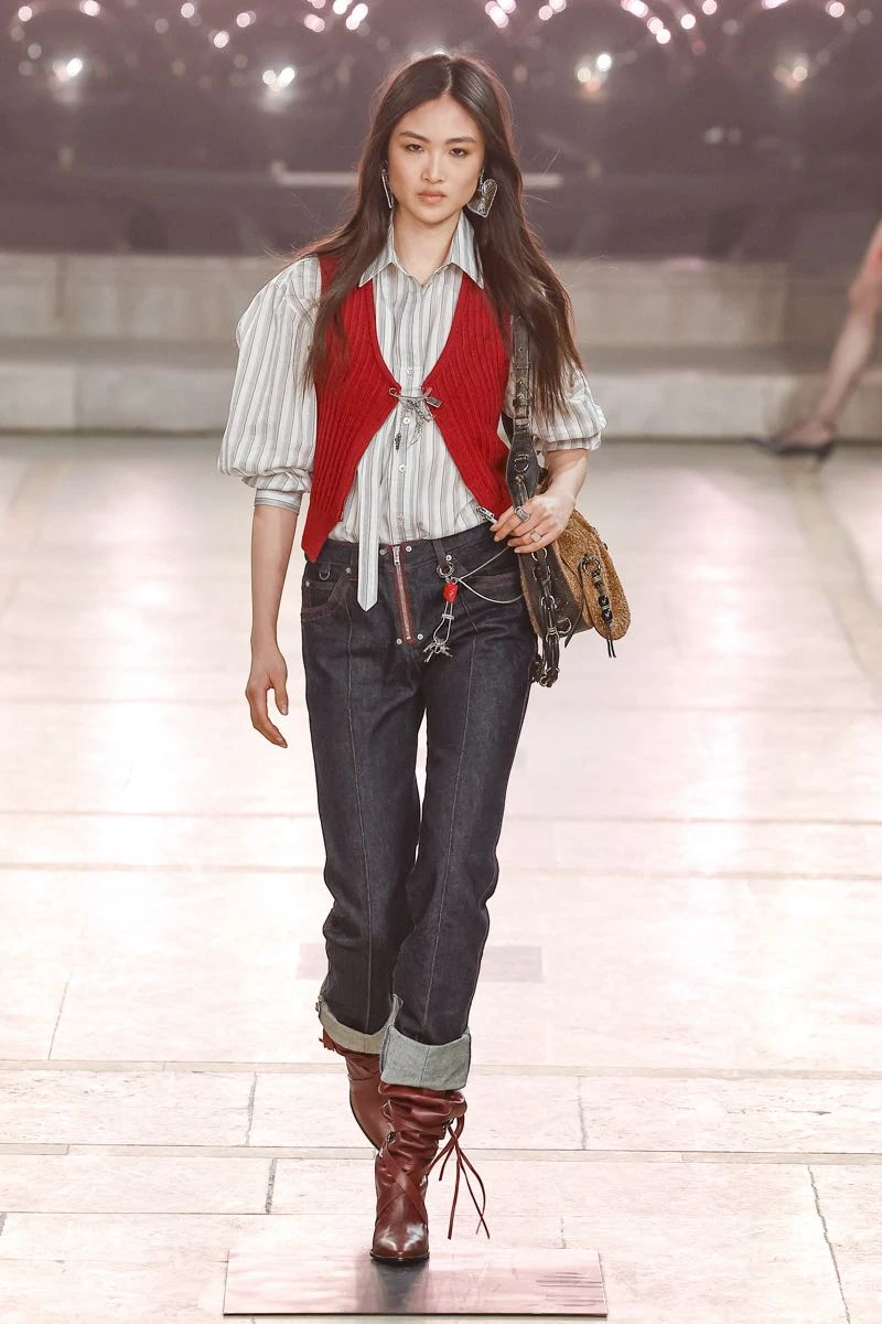 Isabel Marant, colección otoño/ invierno 2025 en París Fashion Week