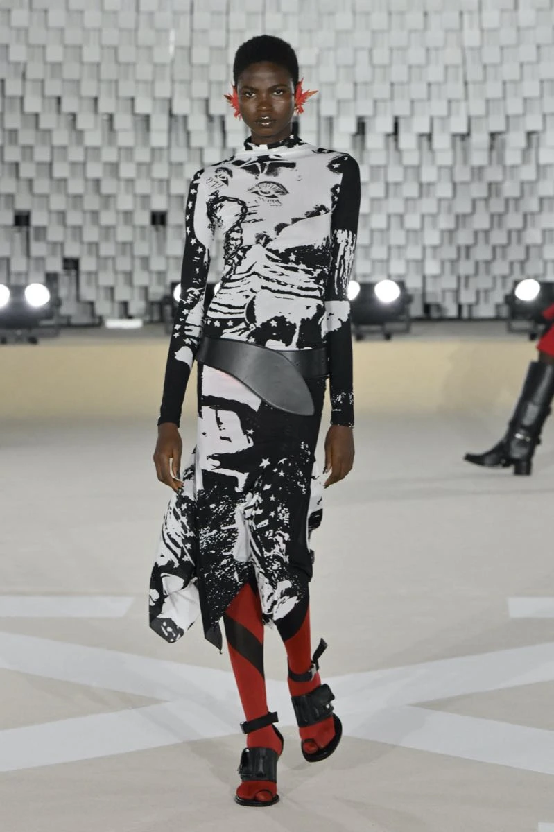Desfile Off White otoño invierno 2025