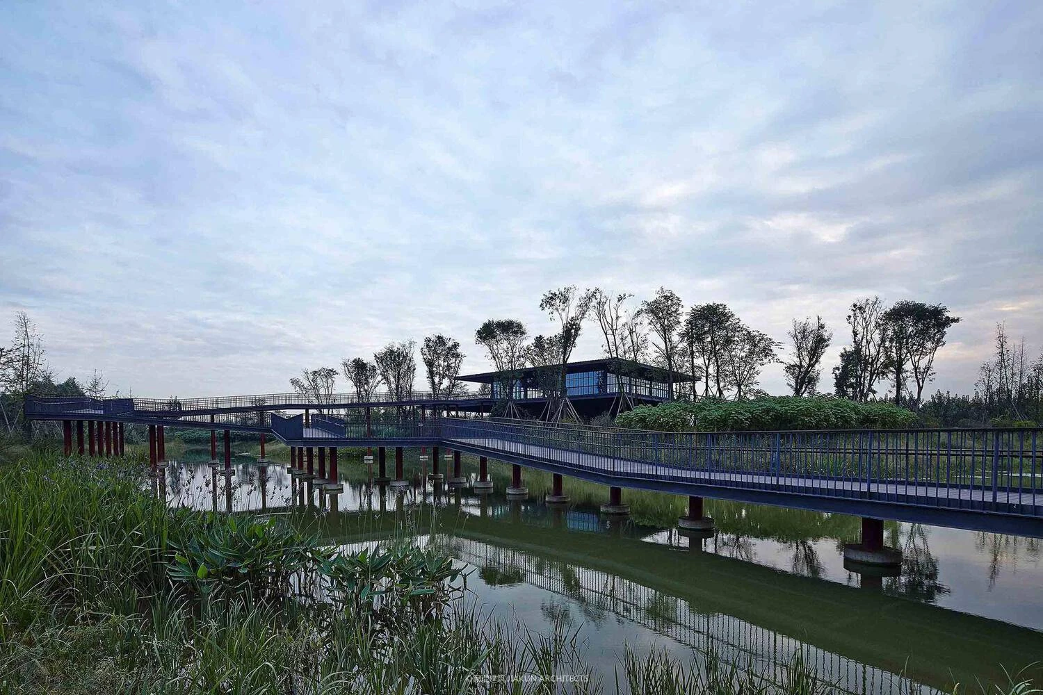 Humedal ecológico de Bailuwan, área de cultivo acuático, Sansheng, Chengdu, provincia de Sichuan, China. 