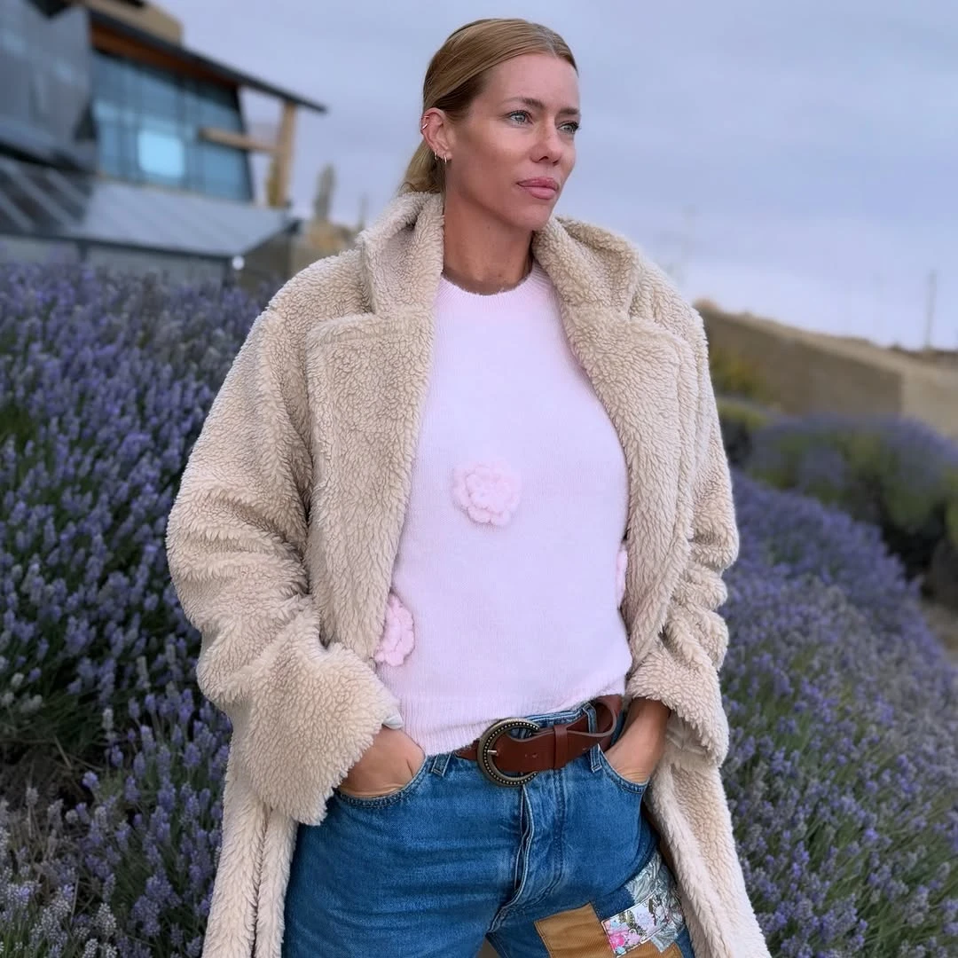 Nicole Neuman tiene el suéter anticipo del otoño 2025