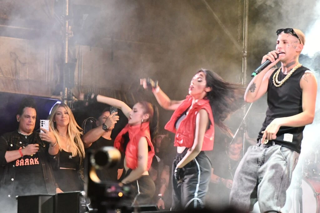 Las fotos de Wanda Nara y LGante en Escobar