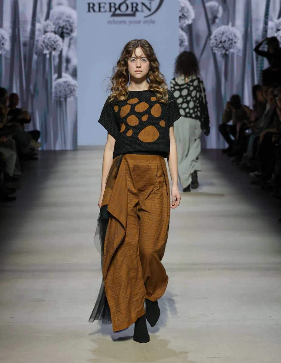 Reborn 29 by Syukriah Rusydi.