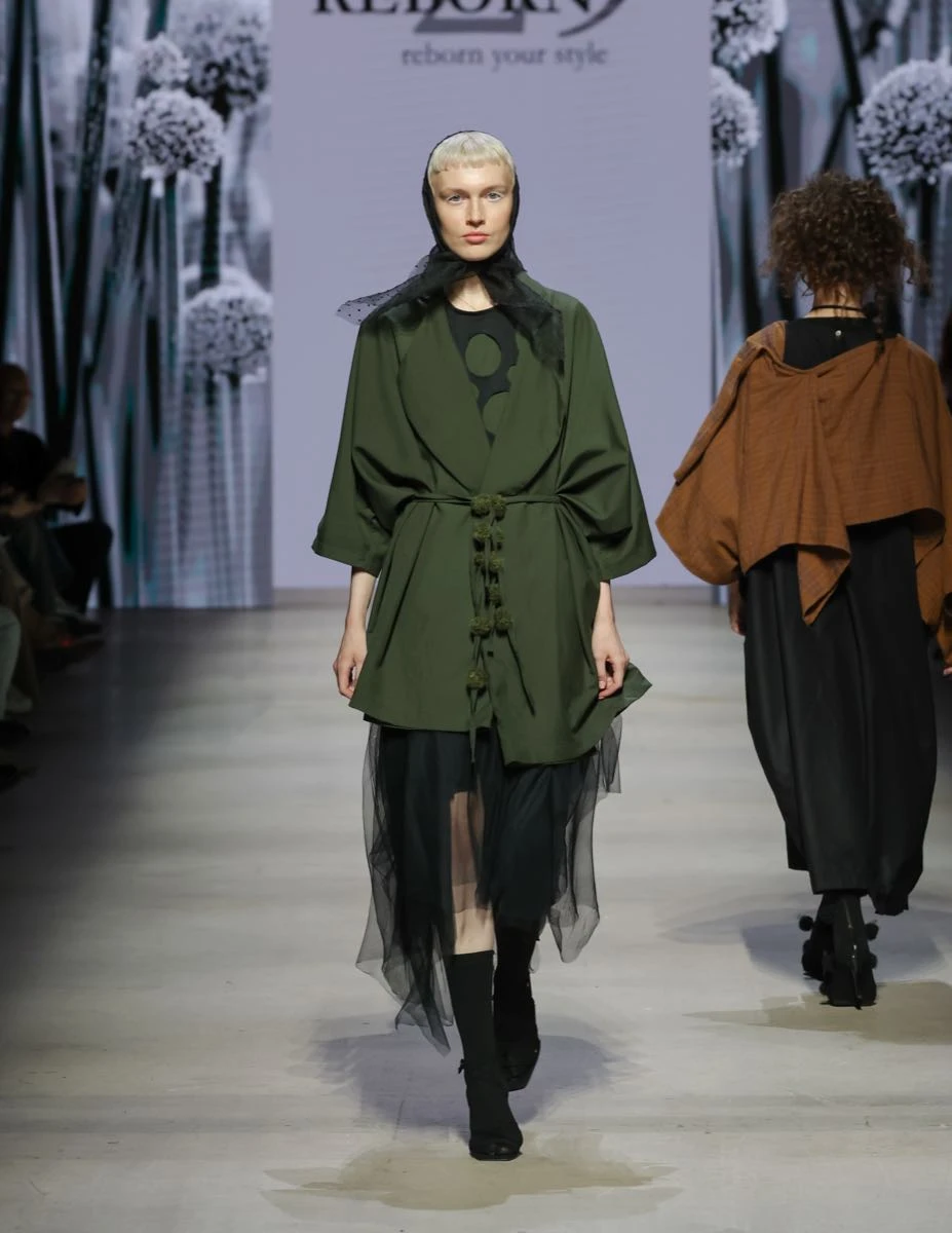 Reborn 29 by Syukriah Rusydi.