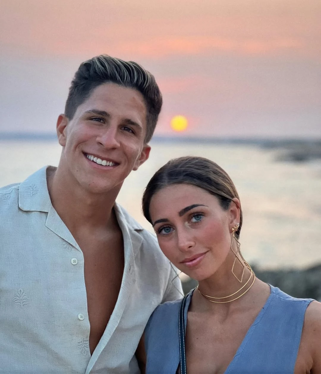 Giuliano Simeone y su novia Irene Ariza. Fotos: IG.